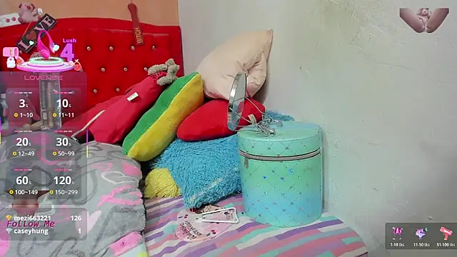 camile milf online show from October 29, 2025, 4:42 pm