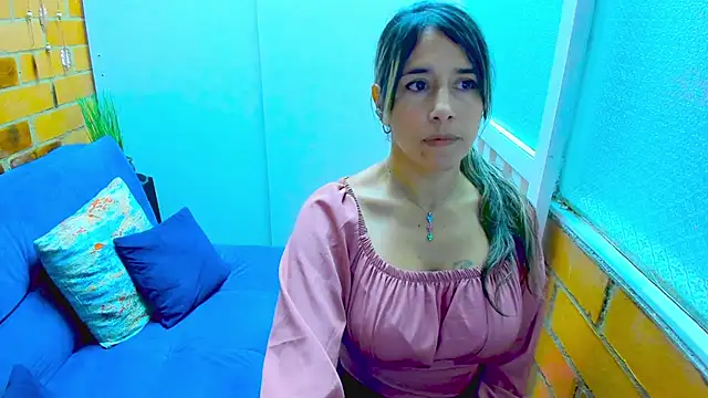 Snapshot of Penelope47 chatting on January 14, 2025, 8:04 pm Penelope47 online show from January 14, 2025, 8:04 pm