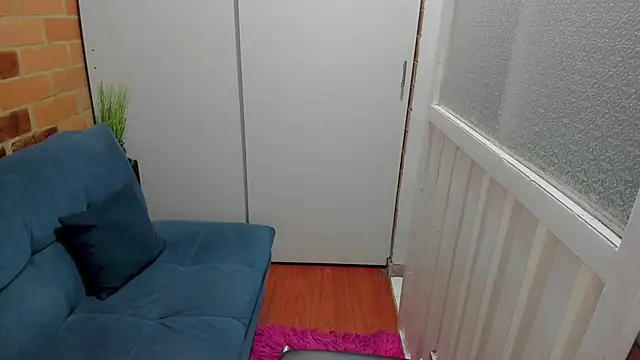 Snapshot of Penelope47 chatting on September 27, 2025, 7:19 pm Penelope47 online show from September 27, 2025, 7:19 pm