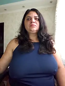 littleRikka online show from October 8, 2025, 7:17 am