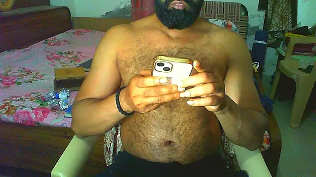 Snapshot of Vbestshow chatting on June 7, 2026, 11:30 pm Vbestshow online show from June 7, 2026, 11:30 pm