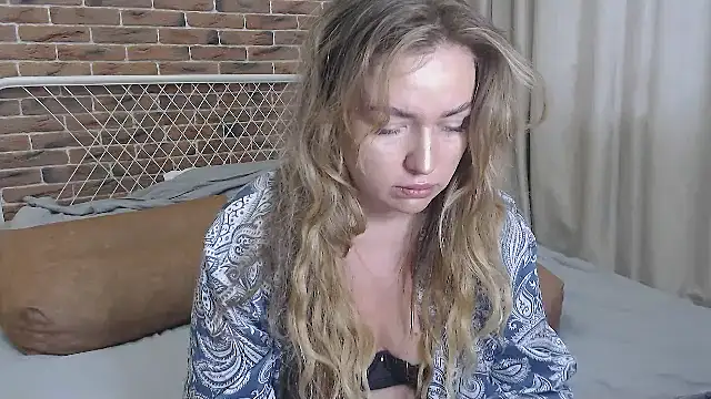 xxkristinaxx online show from March 13, 2025, 6:05 am