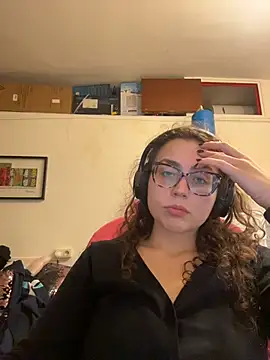 ladyturtle online show from April 9, 2026, 8:36 pm
