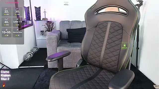 Snapshot of knimh chatting on October 14, 2025, 4:30 pm knimh online show from October 14, 2025, 4:30 pm