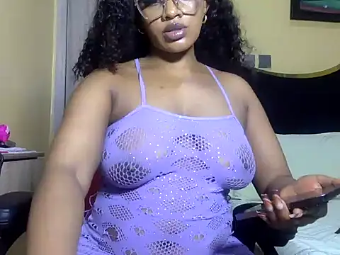 BOOTYBANGER24xx online show from May 13, 2026, 9:28 am