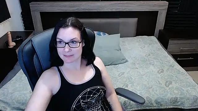 DesreRose online show from September 29, 2025, 11:20 pm