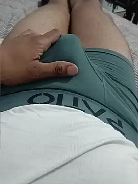 Babyucum4me online show from April 22, 2026, 9:27 pm