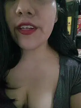 Snapshot of Kalani_Engel chatting on July 10, 2026, 4:39 am Kalani Engel online show from July 10, 2026, 4:39 am