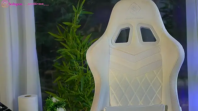 Snapshot of perfectt33n chatting on December 5, 2024, 10:12 am perfectt33n online show from December 5, 2024, 10:12 am