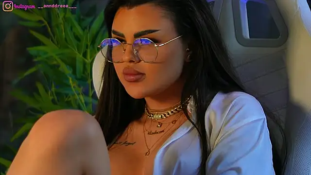 Snapshot of perfectt33n chatting on December 18, 2024, 11:24 am perfectt33n online show from December 18, 2024, 11:24 am