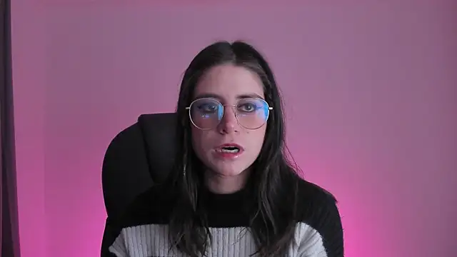 HazelKush online show from October 14, 2025, 9:48 pm