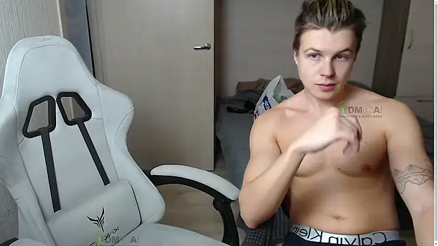 Snapshot of Sunny-Girl1 chatting on March 13, 2025, 11:08 am Sunny-Girl1 online show from March 13, 2025, 11:08 am