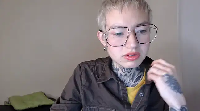 Snapshot of ArrangedFoot chatting on January 11, 2025, 2:41 am ArrangedFoot online show from January 11, 2025, 2:41 am