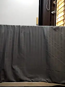 ambersmile online show from October 17, 2025, 8:28 am