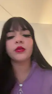 Elle online show from January 17, 2025, 2:50 am