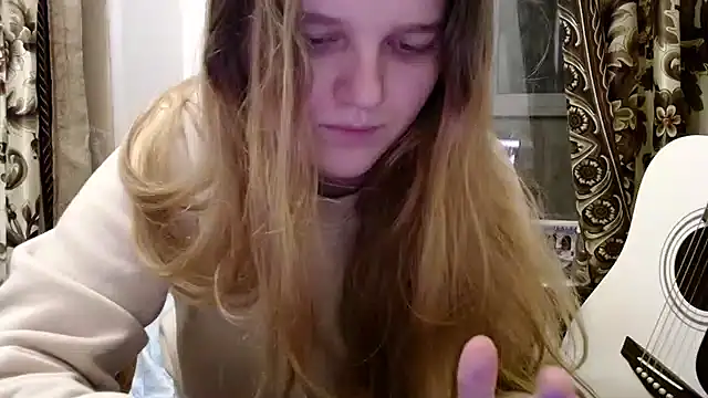 Snapshot of -MimmiLissa- chatting on November 24, 2025, 8:19 pm -MimmiLissa- online show from November 24, 2025, 8:19 pm