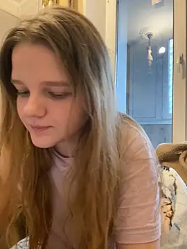 Snapshot of -MimmiLissa- chatting on December 4, 2025, 6:44 am -MimmiLissa- online show from December 4, 2025, 6:44 am