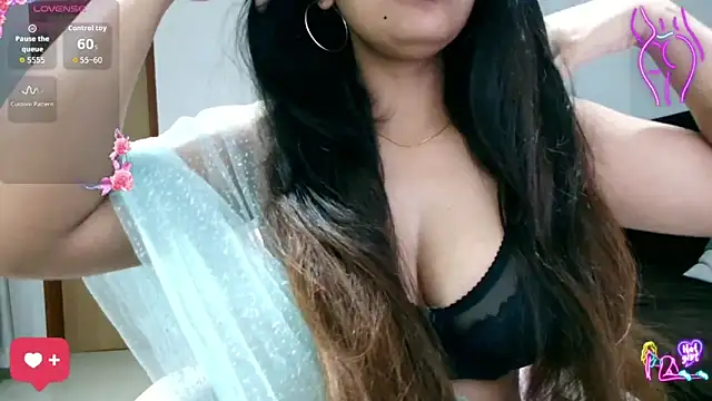 Snapshot of DesiZoya chatting on August 4, 2026, 11:07 pm DesiZoya online show from August 4, 2026, 11:07 pm