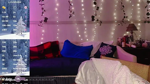 Snapshot of WickedAphrodite chatting on December 22, 2024, 3:44 am WickedAphrodite online show from December 22, 2024, 3:44 am