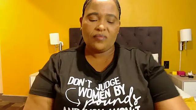 Snapshot of zandile chatting on April 29, 2026, 8:59 pm zandile online show from April 29, 2026, 8:59 pm