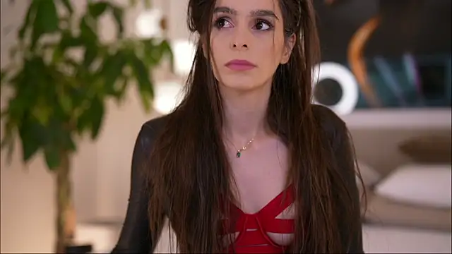 Snapshot of DoviaClaire chatting on November 23, 2025, 6:57 am DoviaClaire online show from November 23, 2025, 6:57 am