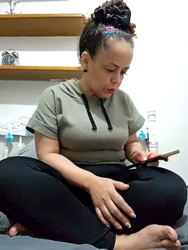 Snapshot of BadMicaela1 chatting on November 29, 2025, 5:10 am BadMicaela1 online show from November 29, 2025, 5:10 am