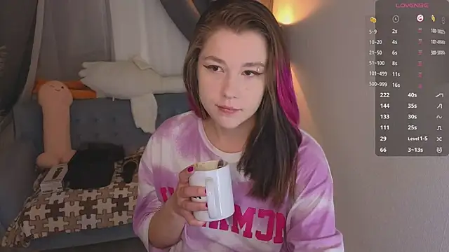 Mira Falls online show from September 11, 2025, 4:23 am