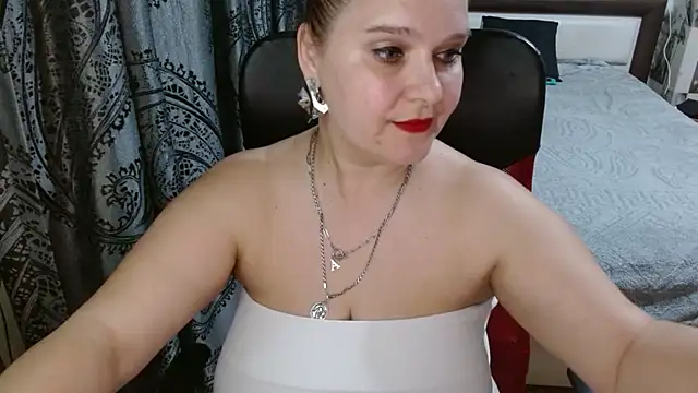 Snapshot of Boolochka chatting on May 21, 2026, 7:32 pm Boolochka online show from May 21, 2026, 7:32 pm