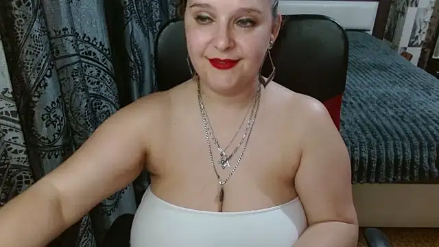 Snapshot of Boolochka chatting on June 12, 2026, 5:56 pm Boolochka online show from June 12, 2026, 5:56 pm