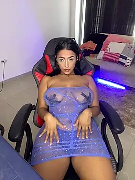 Snapshot of Shantal_Lovee chatting on January 13, 2025, 3:58 pm Shantal Lovee online show from January 13, 2025, 3:58 pm