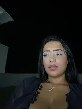 Snapshot of Shantal_Lovee chatting on January 15, 2025, 2:38 am Shantal Lovee online show from January 15, 2025, 2:38 am