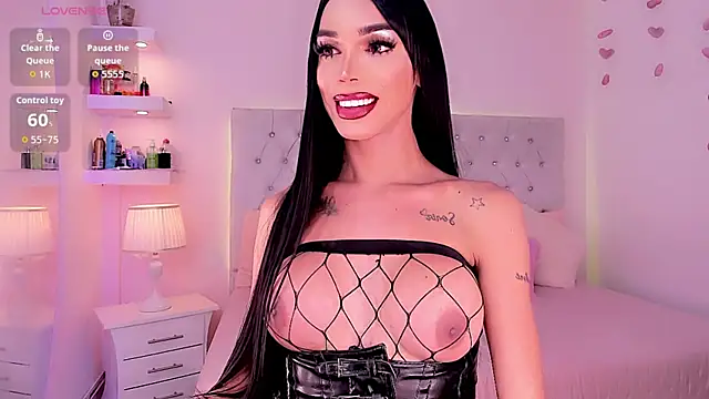 Michell simons online show from May 17, 2026, 2:57 pm