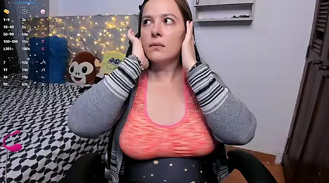 angelaagomez online show from March 13, 2025, 12:48 am