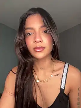 Snapshot of Sammy_pink chatting on January 5, 2025, 10:08 pm Sammy pink online show from January 5, 2025, 10:08 pm