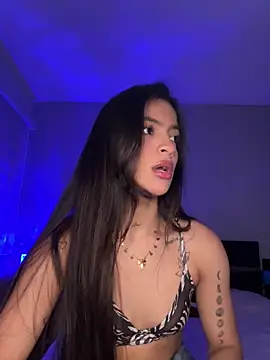 Snapshot of Sammy_pink chatting on February 1, 2025, 1:23 am Sammy pink online show from February 1, 2025, 1:23 am