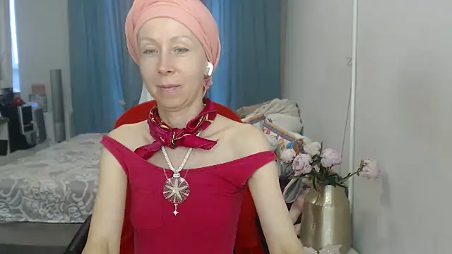 Snapshot of LuxuryNika chatting on July 15, 2026, 2:22 pm LuxuryNika online show from July 15, 2026, 2:22 pm