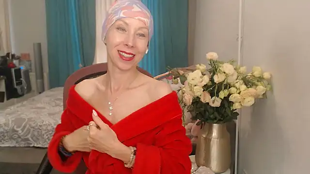 Snapshot of LuxuryNika chatting on July 23, 2026, 2:48 pm LuxuryNika online show from July 23, 2026, 2:48 pm