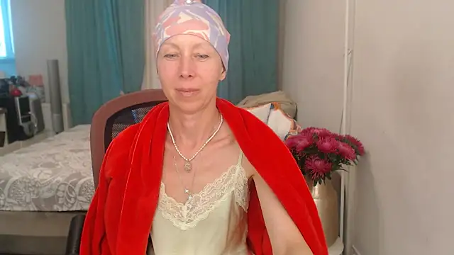 Snapshot of LuxuryNika chatting on July 28, 2026, 6:20 pm LuxuryNika online show from July 28, 2026, 6:20 pm