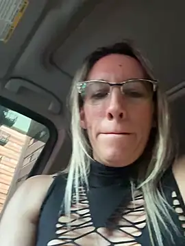 Gatitacarlita online show from January 23, 2025, 9:07 pm