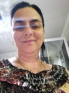 Snapshot of IsabelleCraft chatting on June 13, 2026, 8:34 am IsabelleCraft online show from June 13, 2026, 8:34 am