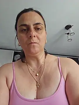 Snapshot of IsabelleCraft chatting on June 20, 2026, 9:01 am IsabelleCraft online show from June 20, 2026, 9:01 am