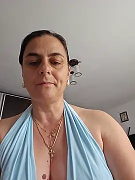 IsabelleCraft online show from June 27, 2026, 10:42 am