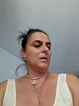IsabelleCraft online show from July 30, 2026, 1:32 pm
