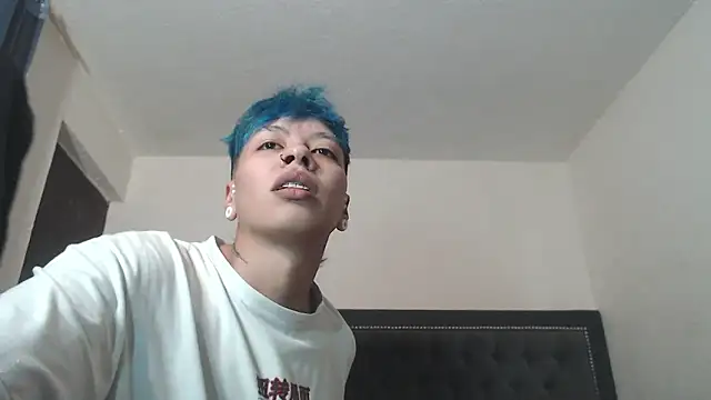 Snapshot of dulce_maria_x chatting on December 3, 2024, 5:45 pm dulce maria x online show from December 3, 2024, 5:45 pm