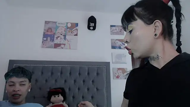 Snapshot of dulce_maria_x chatting on December 28, 2024, 7:54 pm dulce maria x online show from December 28, 2024, 7:54 pm