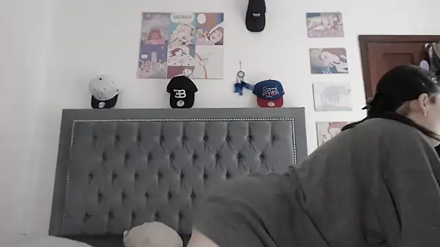 Snapshot of dulce_maria_x chatting on February 9, 2025, 7:52 pm dulce maria x online show from February 9, 2025, 7:52 pm