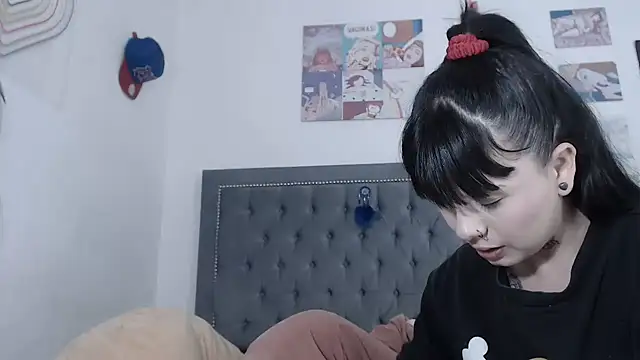 Snapshot of dulce_maria_x chatting on March 19, 2025, 9:37 pm dulce maria x online show from March 19, 2025, 9:37 pm