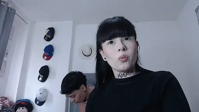 Snapshot of dulce_maria_x chatting on September 27, 2025, 11:48 am dulce maria x online show from September 27, 2025, 11:48 am