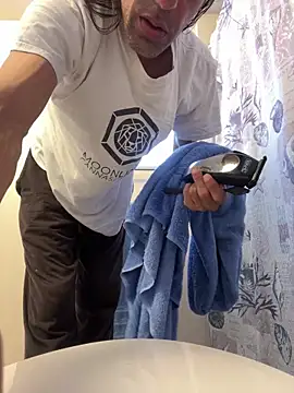 honneymel online show from March 10, 2026, 8:47 pm