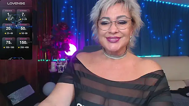 Ellen Ripley online show from December 13, 2024, 2:27 pm